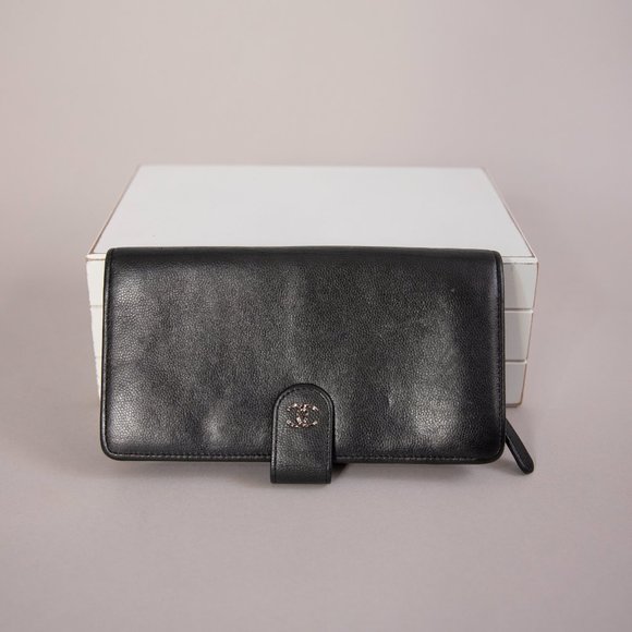 Chanel Wallet - Picture 2 of 9